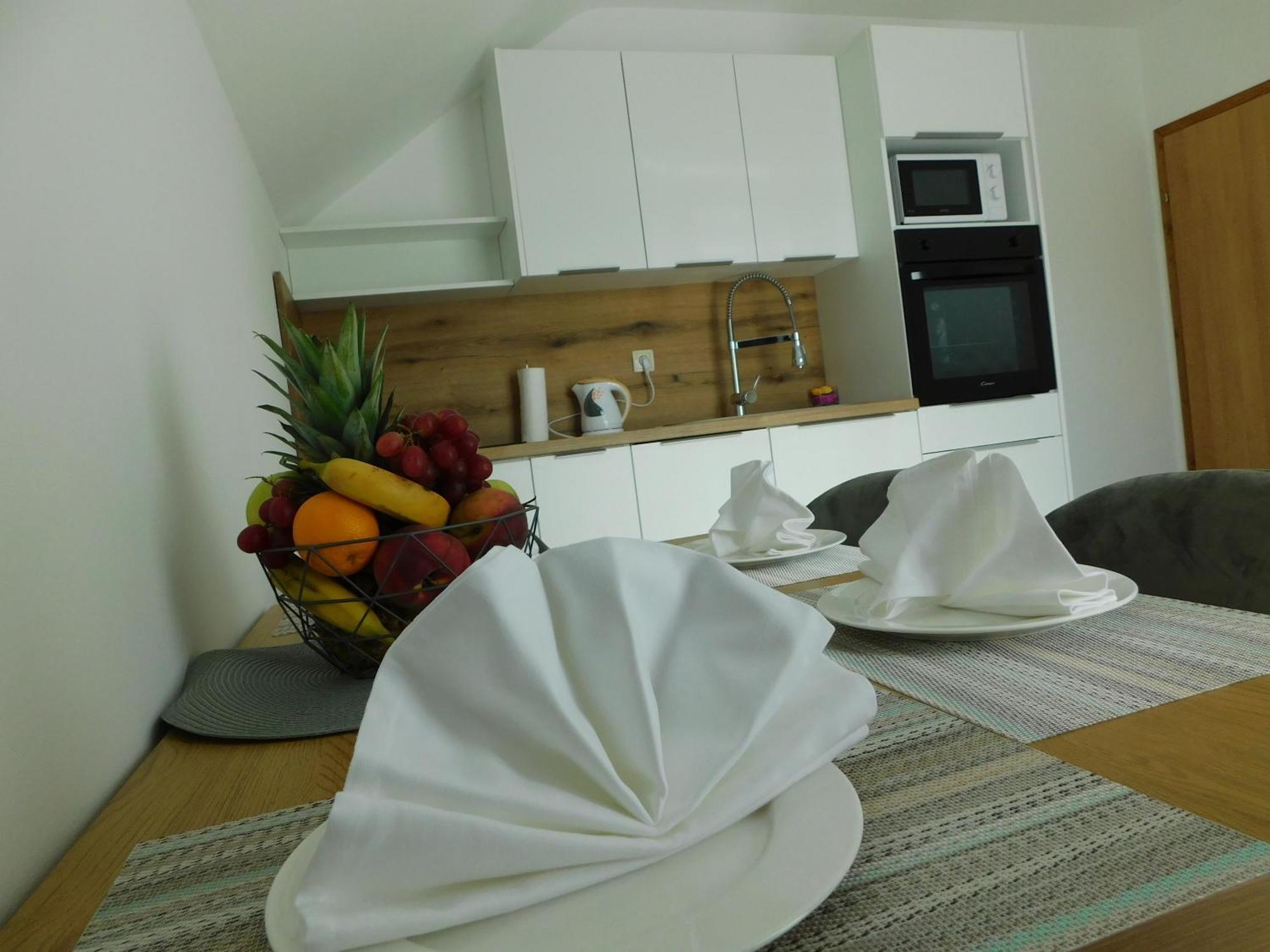 Apartman Nativis Оточац Екстер'єр фото