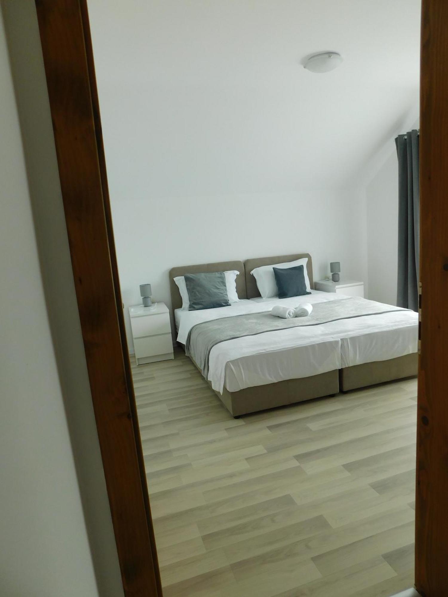 Apartman Nativis Оточац Екстер'єр фото