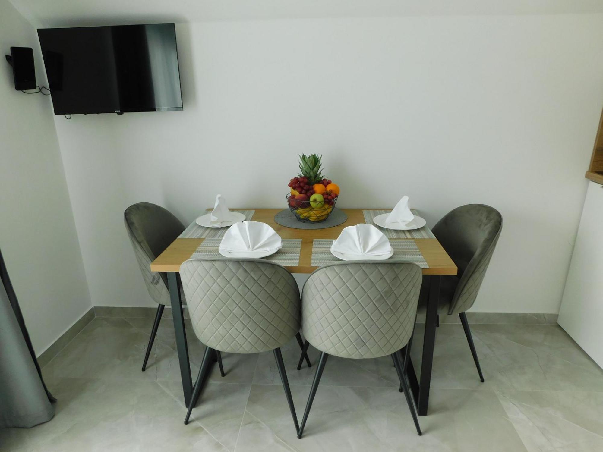 Apartman Nativis Оточац Екстер'єр фото