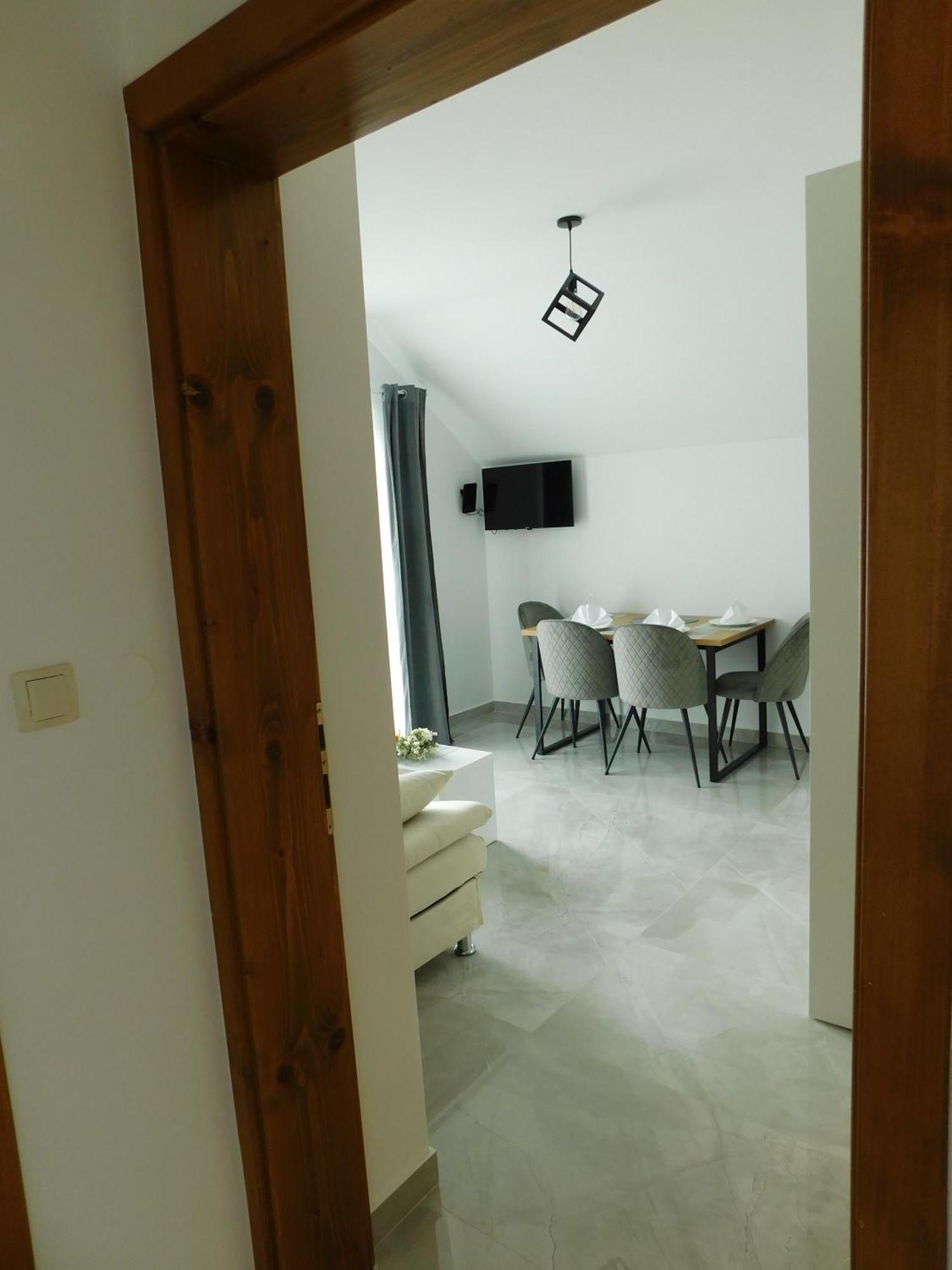 Apartman Nativis Оточац Екстер'єр фото