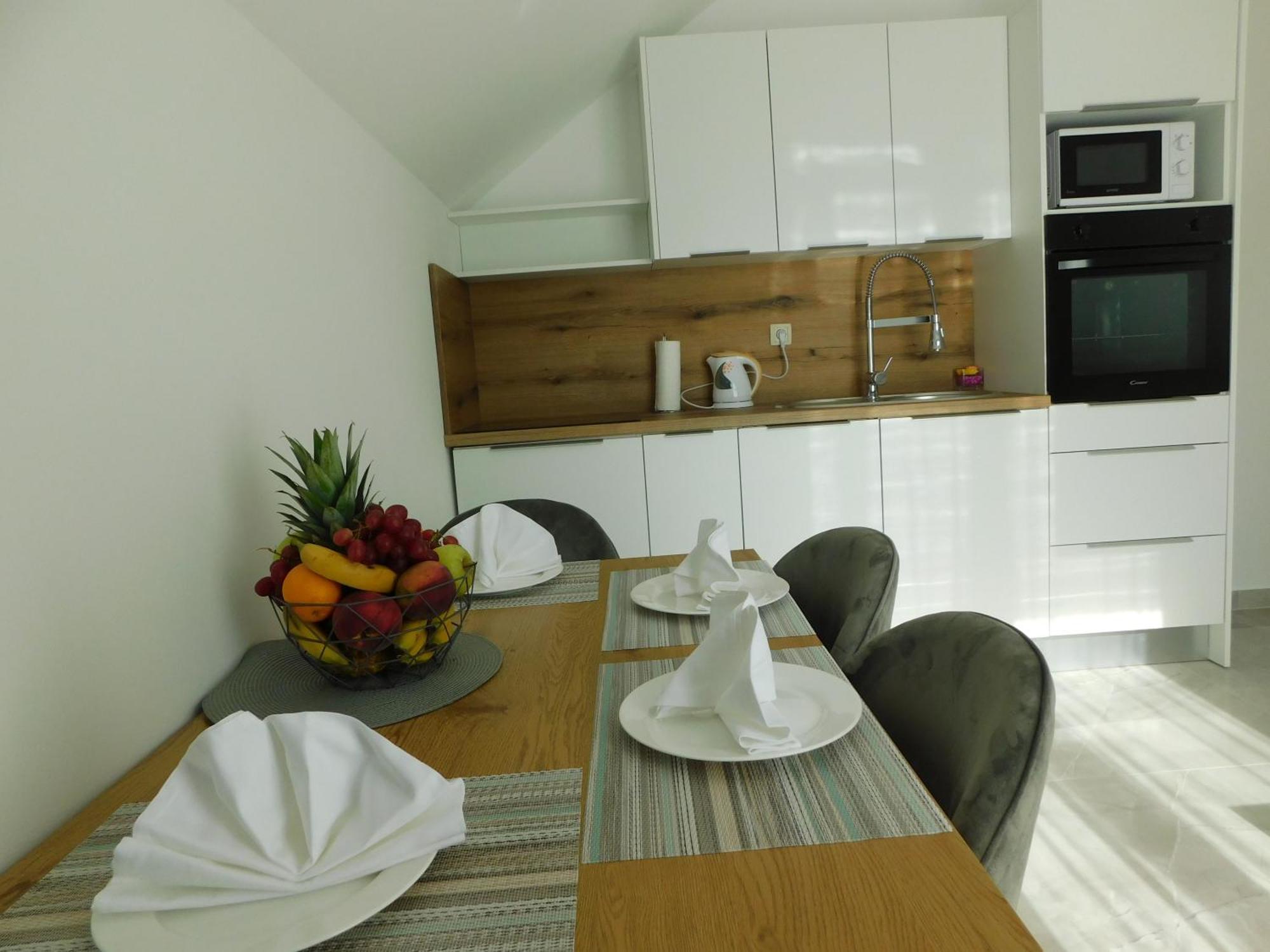 Apartman Nativis Оточац Екстер'єр фото