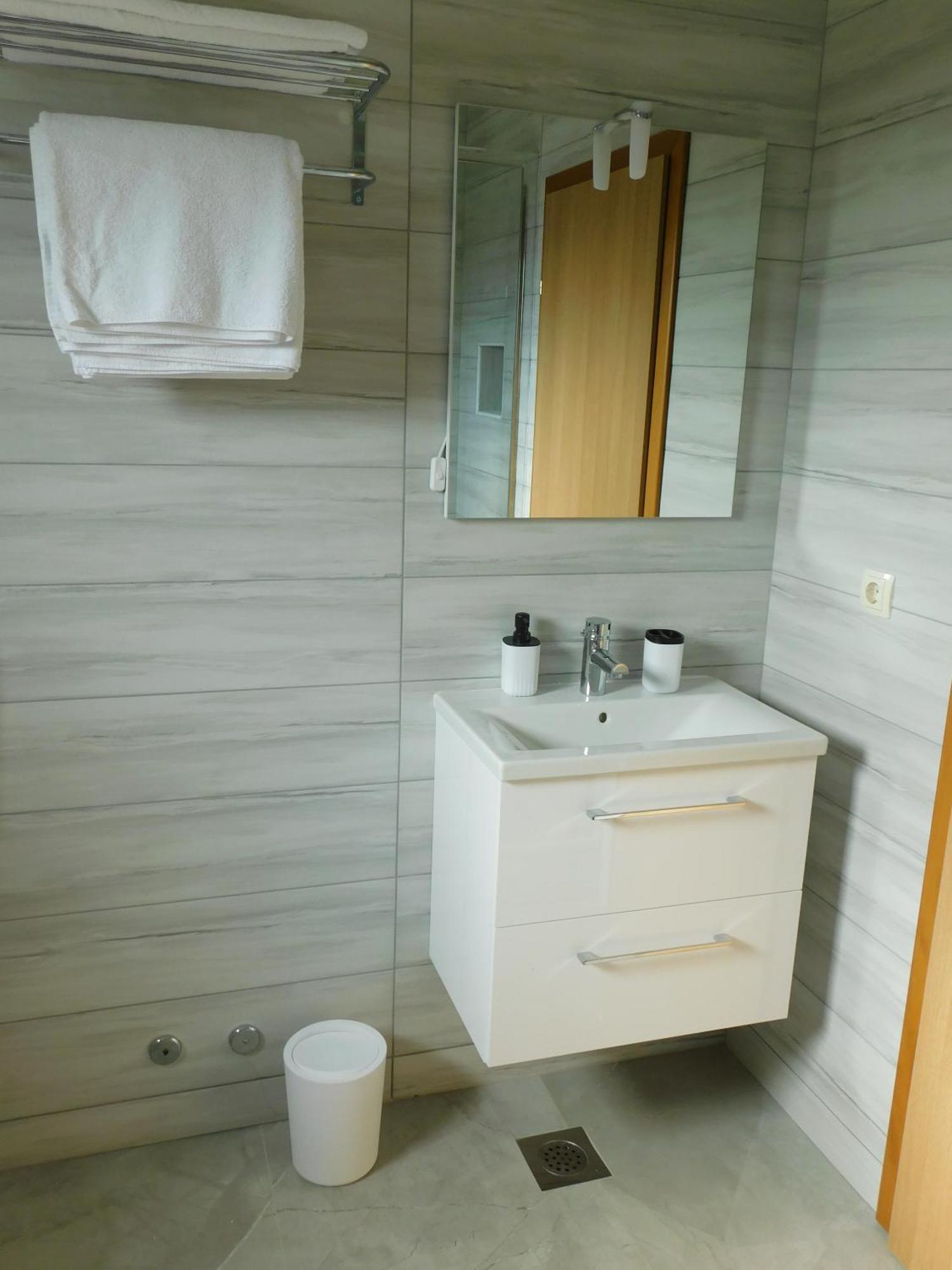 Apartman Nativis Оточац Екстер'єр фото